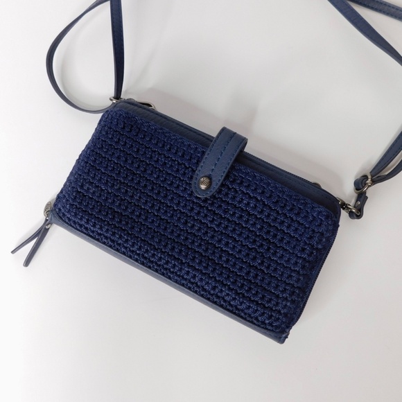 THE SAK Iris Smartphone Crossbody Navy Blue Crochet Purse Shoulder Bag Handbag - Picture 6 of 14